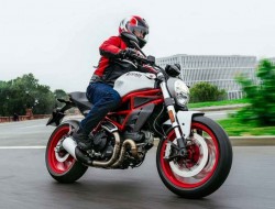 Con 73Cv, la Monster 797 es una lógica entrada en la gama para los tiempos que corren.