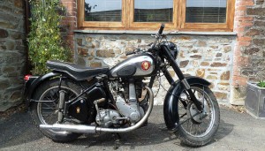 BSA Empire Star M 23 de 1937, diseñada por Val Page