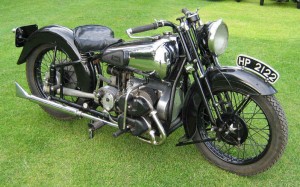 Un nuevo modelo SS100 apareció a finales de 1932, teniendo un motor JAP V-twin, afinado para producir 74 CV a 6,200 rpm y 200 km/h. Además incluía carburadores dobles, magnetos individuales y una compresión de 6:1 a 12:1, éste último para carreras solamente.