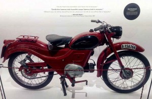 Moto Guzzi Hispania 98 de 1958, un concepto similar al de la Moto Guzzi Hispania 65 de 1950, pero mejorado.