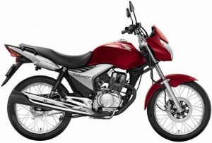 Moto Honda da Amazonia, filial brasileña de la marca japonesa, acaba de anunciar que pone a la venta, sólo para Brasil, la primera moto con tecnología de combustible flexible: la CG150 Titan Mix. Esta pequeña motocicleta está equipada con un innovador sistema de inyección mixto que admite tanto el combustible tradicional como el nuevo bioetanol, más ecológico.