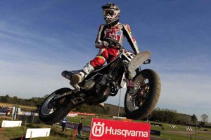 Adrien Chareyre y su Husqvarna