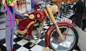 La Lube 125 P, también conocida como "la moto del Cura" por evitar con su carenado que se manchase la sotana.
