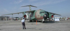 Transporte militar Kawasaki C-1 de la JASDF en JASDF Komaki AB