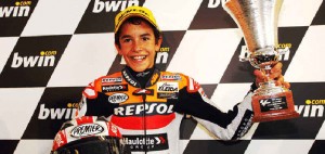 En 2010 ganó en Mugello, Silvertone, Assen, Sachsenring, Momtmeló, ¡5 carreras seguidas!, y luego en San Marino, Japón, Sepang, Australia y Estoril (aquella carrera en que remontó desde el final de parrilla) para ganar 10 GGPP en una temporada, proclamándose Campeón del Mundo.