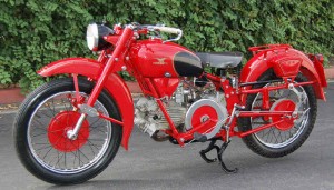 La Moto Guzzi Falcone es una moto construida por Moto Guzzi entre los años de 1950 y 1967. Nacida para sustituir al modelo G.T.W. (que data de 1934), y presentada en el salón de Ginebra de 1950, la Falcone es la última con el clasico motor horizontal monocilíndrico de 500 cc. y 4 tiempos.