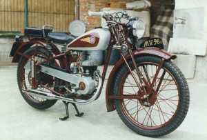 La primera MV Agusta. La 98 de 1946