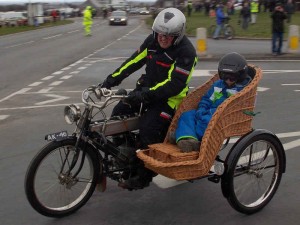 P&M de 1907. Con cesta-sidecar