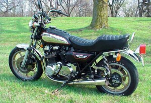 La Kawasaki KZ1000 Classic de 1980 fue la primera moto de calle con una alimentación por inyección electrónica.
