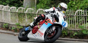 El Zero TT de la Isla de Man es la competición para motos eléctricas mas importante del mundo. En la imagen, John McGuinness y su potente Mugen