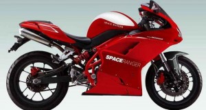 Wonjan WJ 300 GS Space Ranger es una copia bastante clara de Ducati deportivas como la 1299 Panigale. Sorprendentemente, el chasis tipo Trellis se ha respetado.